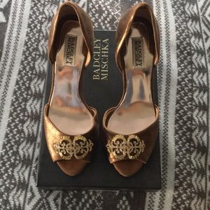 Badgley Mischka Salsa peep toe heel